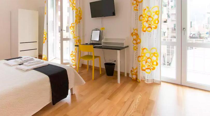 לה ספציה Via Colombo Holiday Rooms מראה חיצוני תמונה