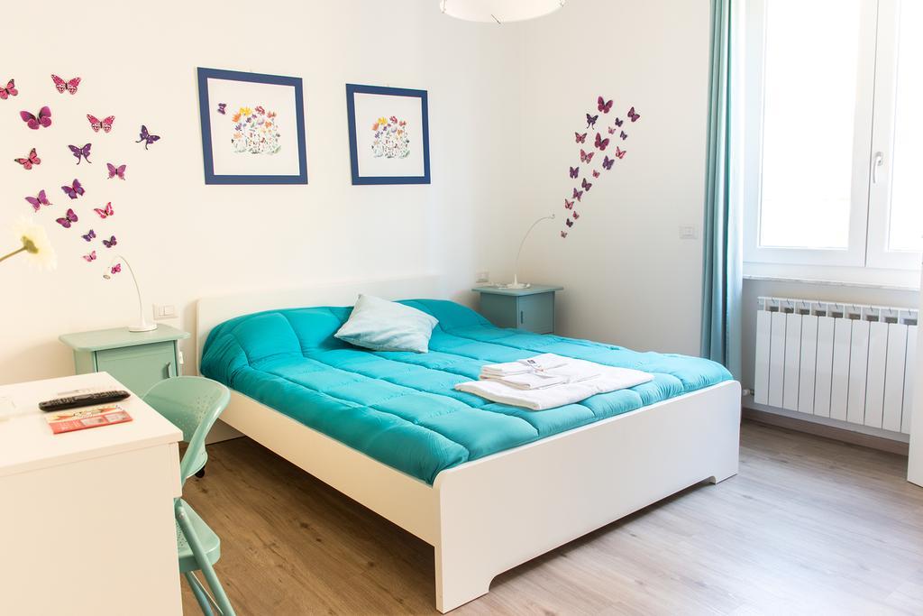 לה ספציה Via Colombo Holiday Rooms מראה חיצוני תמונה