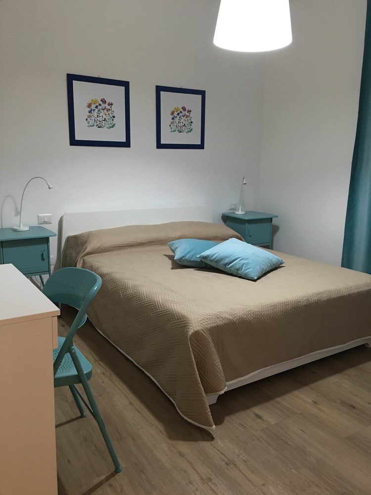 לה ספציה Via Colombo Holiday Rooms מראה חיצוני תמונה